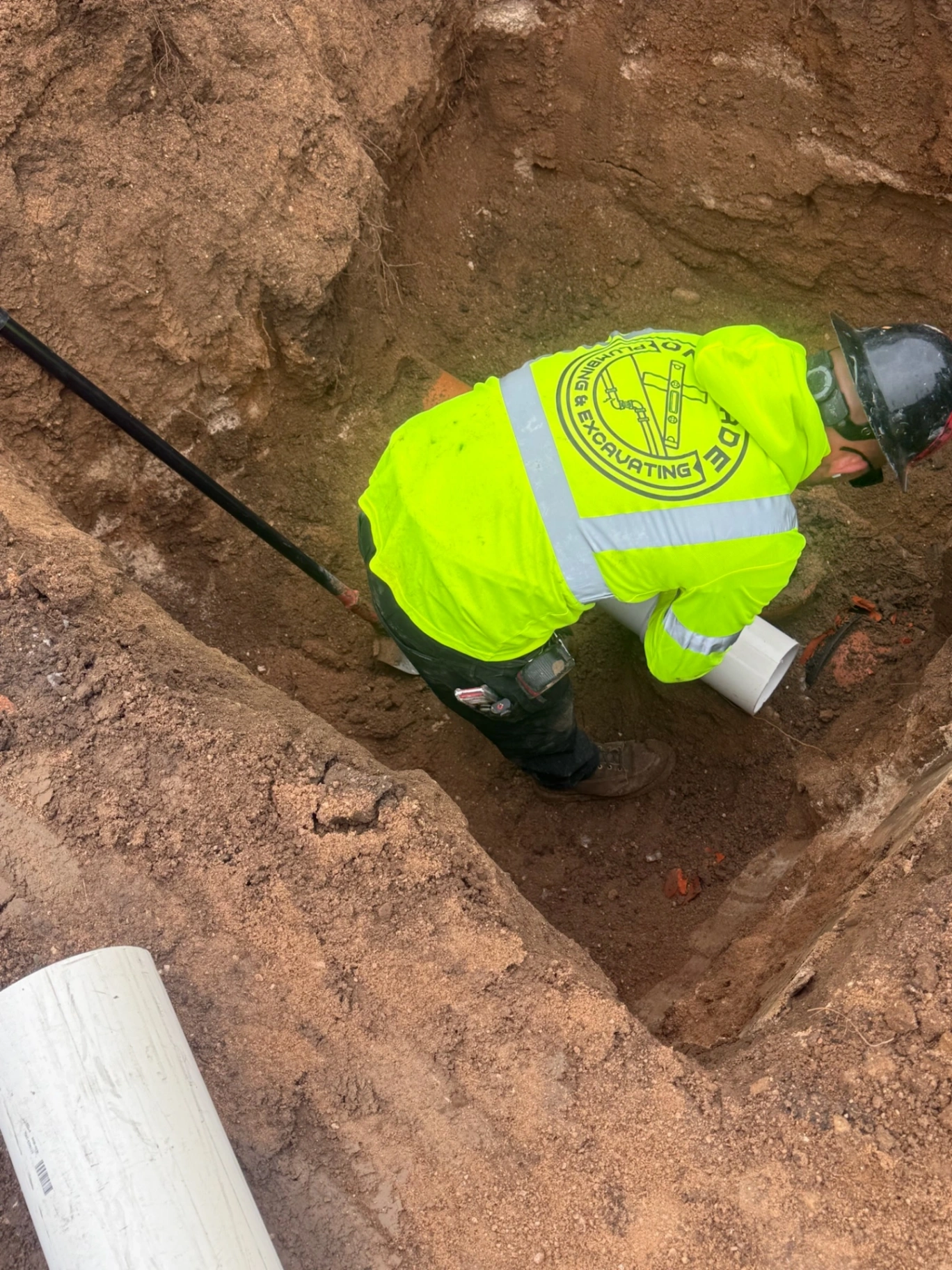 OnGrade crew on a sewer excavation job